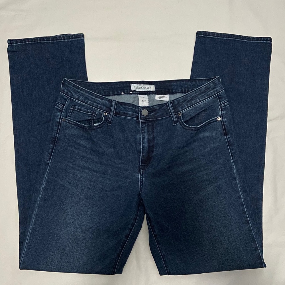 Calvin Klein Women’s Slim Straight Jeans